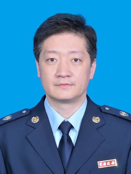 张雪松（国家税务总局重庆市税务局党委委员、副局长）