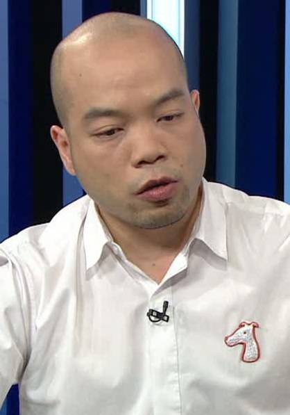 吴炜伦