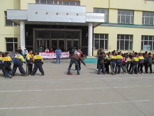 东宁市徐悲鸿远东艺术学校