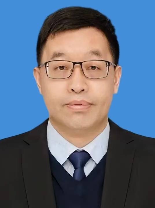 赵国华（四川师范大学党委副书记、校长）