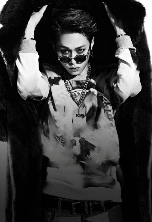 龙俊亨（韩国男歌手、演员、音乐制作人）