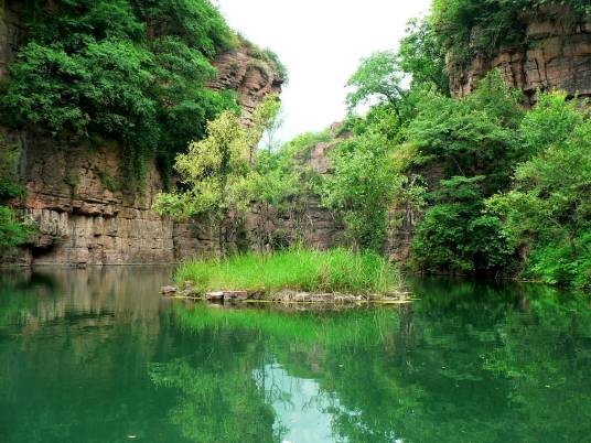 万仙山（河南省辉县市国家4A级旅游景区）