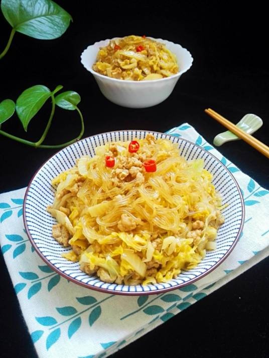 酸菜猪肉炖粉条