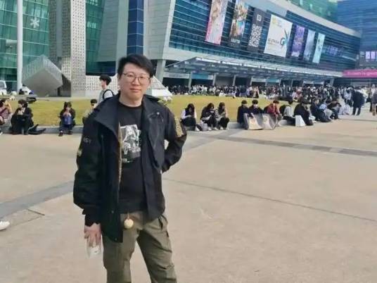 羽中