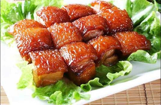红烧肉(一道著名的大众菜肴)
