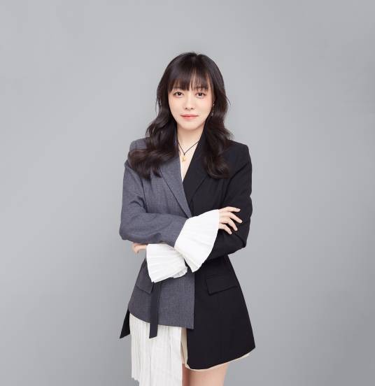 杨瑛（爱学AI学习智能体科学导师）
