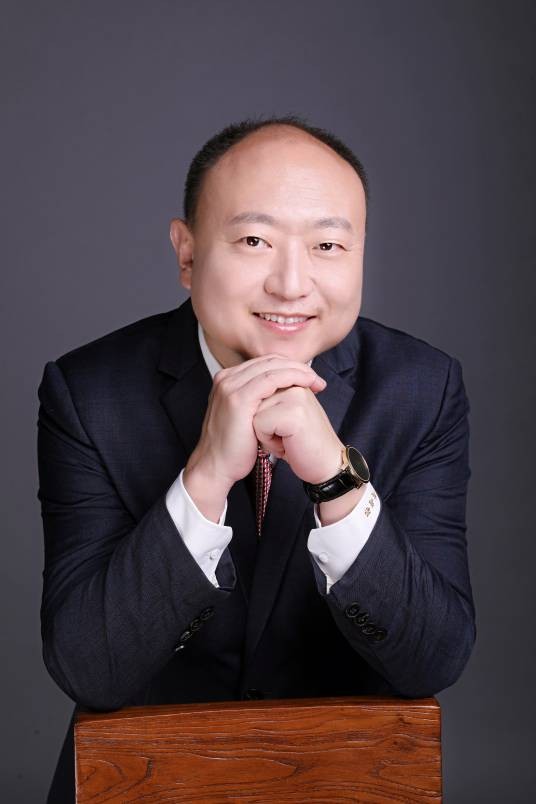 黄洁（中国信息协会数字经济专委会专家）