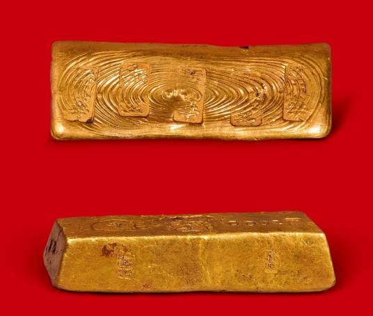 赤金（指代纯金或铜的贵金属称谓）