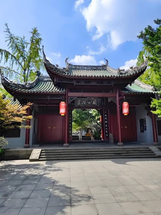 棠湖公园