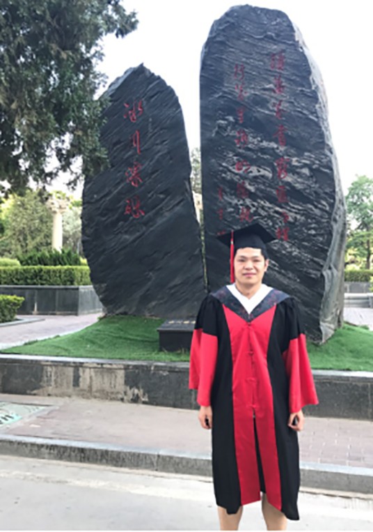 崔航（青海师范大学教师）