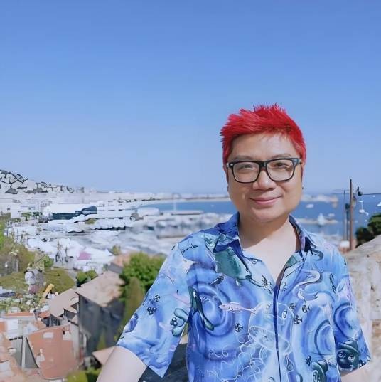 程青松（中国内地男导演、编剧、作家）