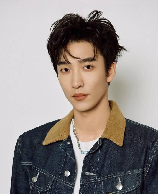 姚冠宇（中国内地男演员、歌手）