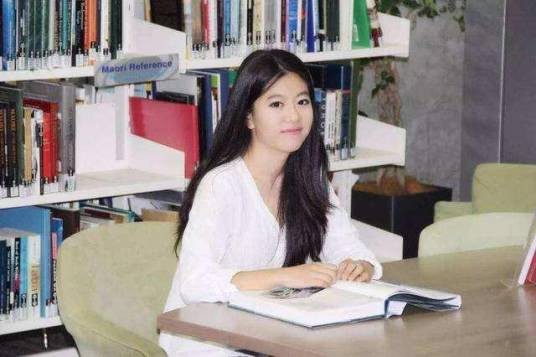 杨熹文