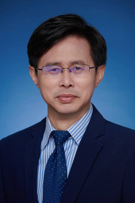尤新革