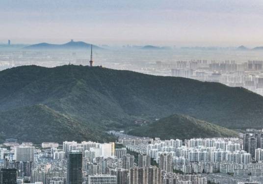 惠山（江苏省无锡市滨湖区及梁溪区境内的山）