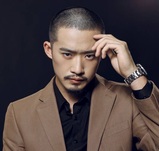 邓威（中国内地男演员）