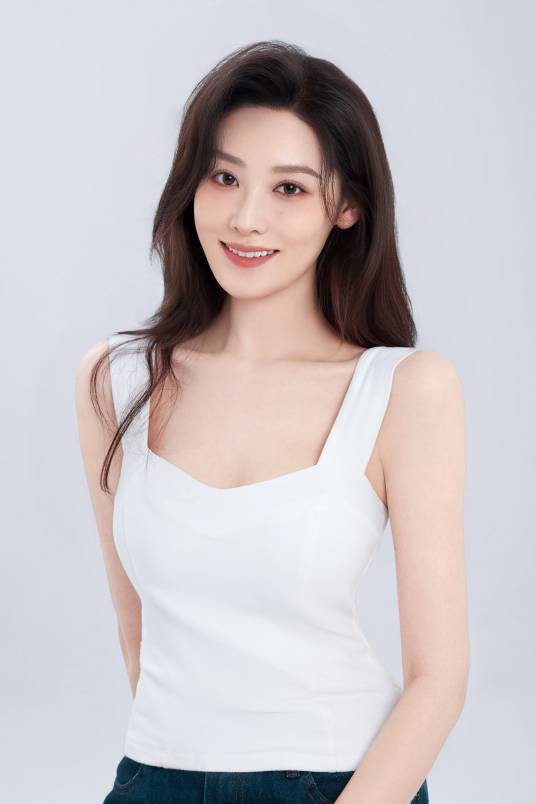 荣梓希