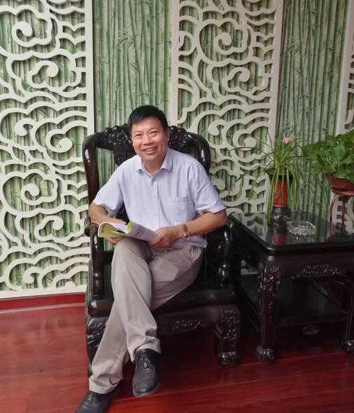 罗亚中（江西亚中橡塑有限公司股东、高安市中兴小额贷款有限责任公司监事）