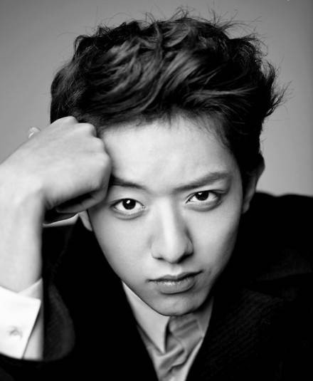 李正信（韩国男歌手、演员、主持人）