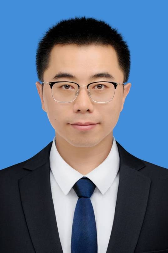 李晓萌（山西省太原市政府党组成员、副市长）