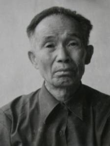 李继隆（原政协大理州第五、六届委员）