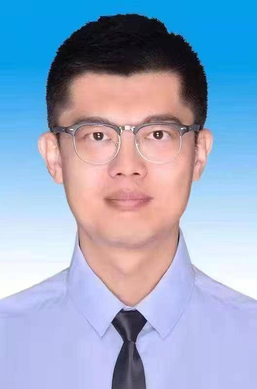 伊德尔（内蒙古自治区呼和浩特经济技术开发区管委会主任）