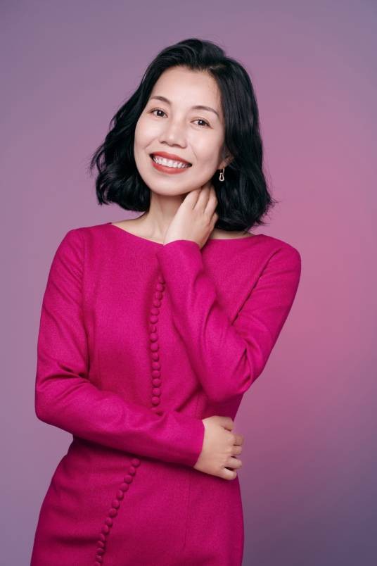 杨晓燕(长江商学院助理院长,北京健康(控股)有限公司独立非执行董事)