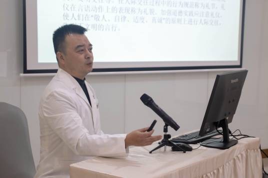 蔡晓伟（重庆医科大学附属永川医院医生）