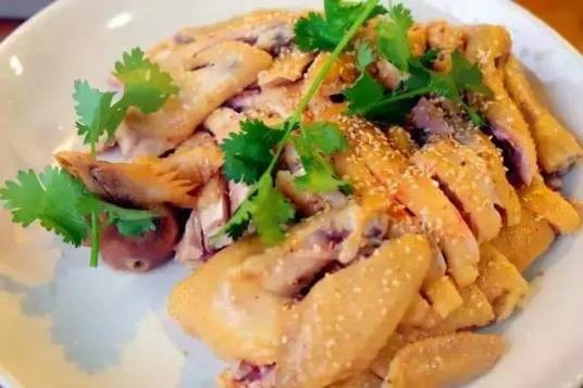 金鸡报晓（中国传统吉祥寓意的鸡肉菜肴）