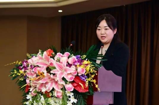马晓晖（四川绵阳科伦医药贸易有限公司总经理、农工党绵阳市第九届委员会副主任委员）