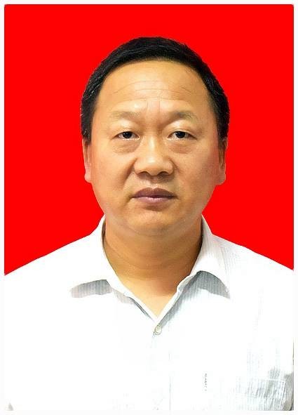 胡昊(通城县农业农村局副局长、党组成员)