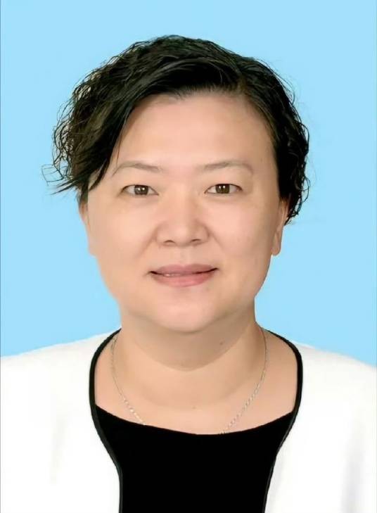 肖莉（贵州省黔南州医疗保障局原党组书记、局长）