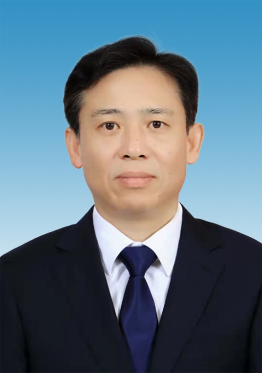 崔建平（湖南省益阳市人大常委会党组成员、副主任，益阳市总工会主席（兼））