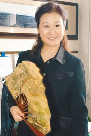 黄晓娟（中国内地女演员、一级演员、制片人）