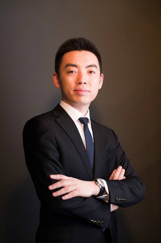 白云峰(莱特兄弟联席董事长兼CEO,原好未来联合创始人)