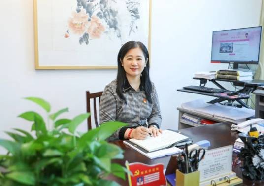 宋雨(广西壮族自治区人民政府妇女儿童工作委员会专职副主任)