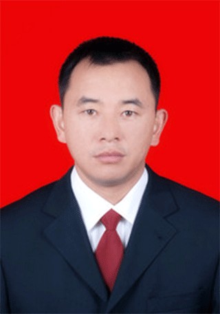 李江华（丽江市纪委常委）