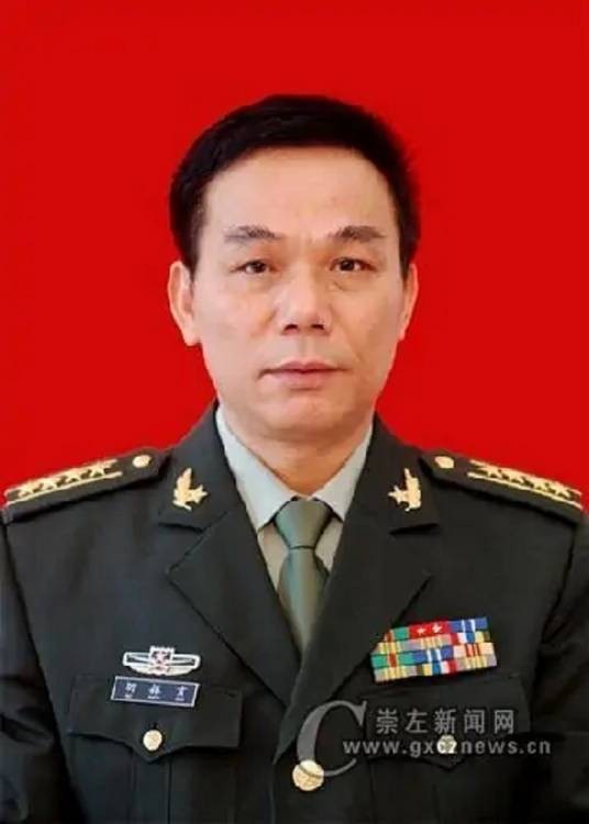 胡振贵(广西崇左军分区原政治委员)