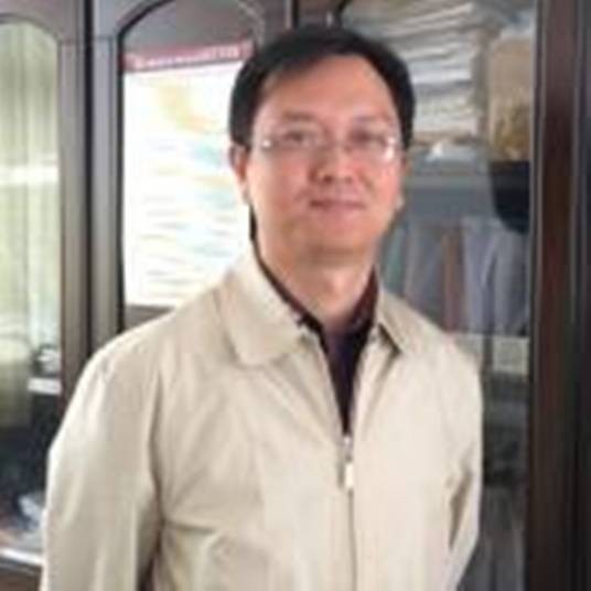 韩鹏(华南师范大学物理与电信工程学院教授)