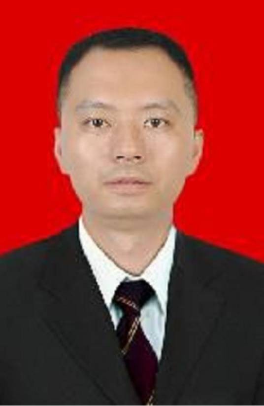 蔡鹏飞（四川省阿坝州教育局原局长）