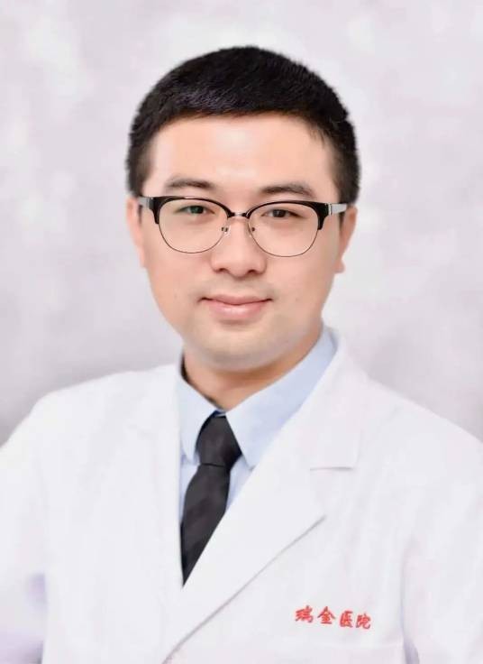 乐飞（上海交通大学医学院附属瑞金医院普外科主任医师）