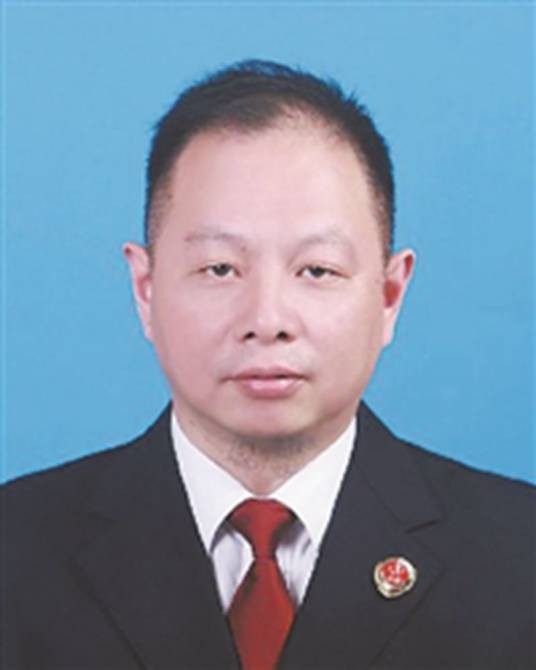 吴海（浙江省台州市纪律检查委员会原常委，二级调研员）