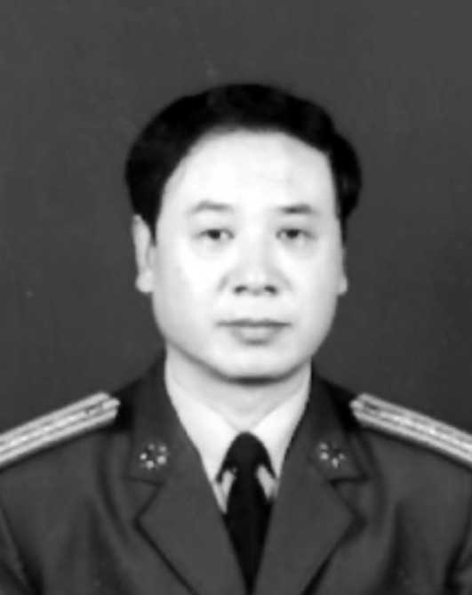 唐栋（中国军旅作家、剧作家）