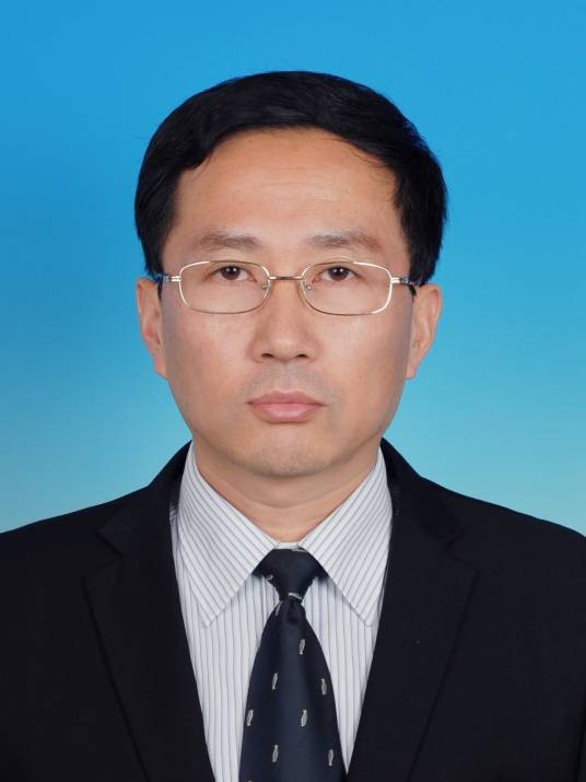 邱峰(江苏省高淳区政府副区长,区工商联主席、商会会长、红十字会会长)