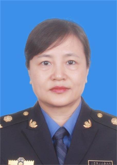 黄文军（广西壮族自治区南宁市青秀区城市管理局党组成员、城管队常务副队长）