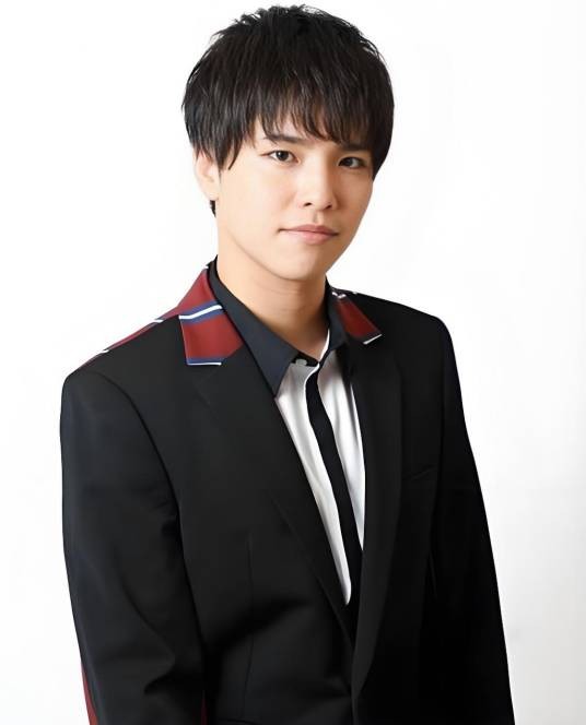 石谷春贵