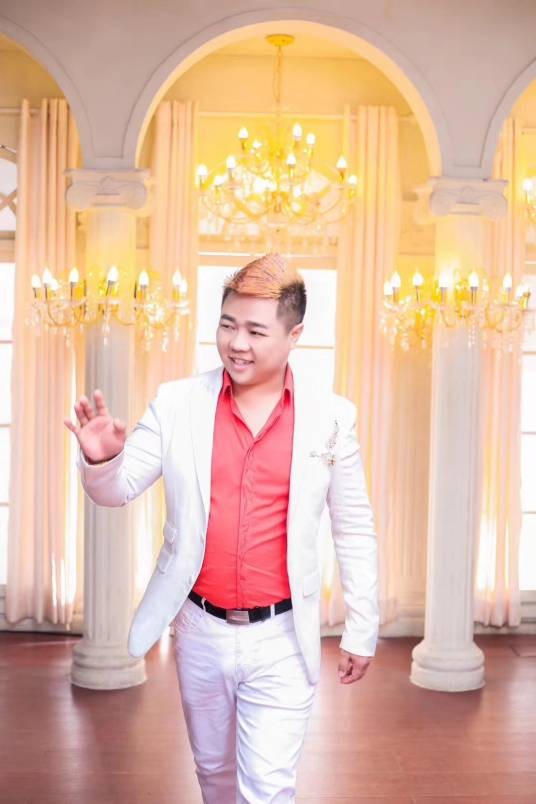李飞（中国男歌手）