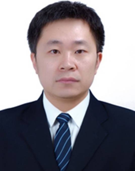 田威（长安大学建筑工程学院教授、博导）