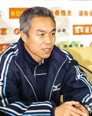 朱波(中国足球运动员、教练员)