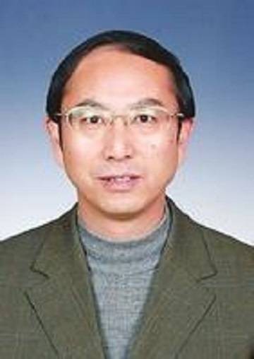 崔明(云南省地方金融监督管理局原副局长)